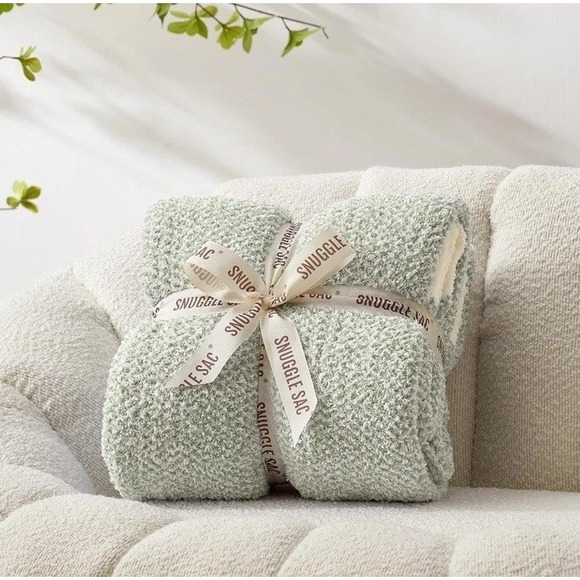 Snuggle Sac Twin Size Blanket Luxurious Microfiber, 60x80 Reversible Sage Green - Picture 4 of 7